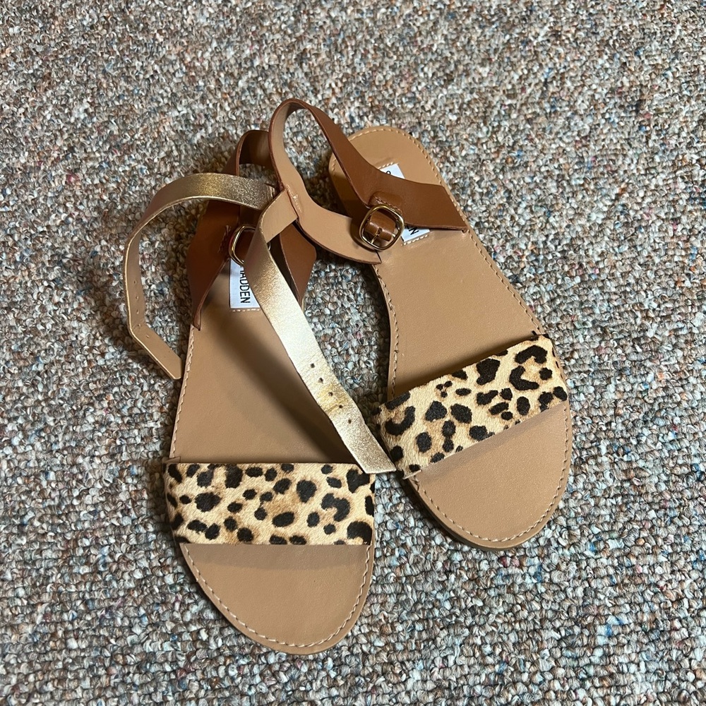 Steve Madden leopard sandal - Picture 5 of 5